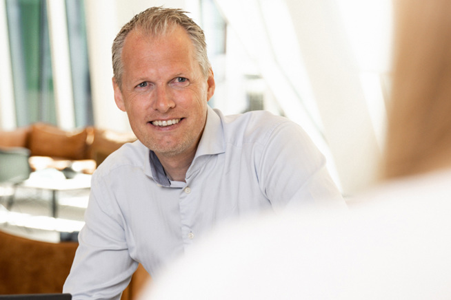 5 Practical Ways To Get Sales And Marketing Working Together