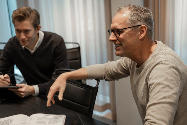 How To Align Sales And Marketing For Unparalleled B2B Saas Customer Experiences